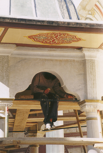 Restoration work on Grimbergen architecture